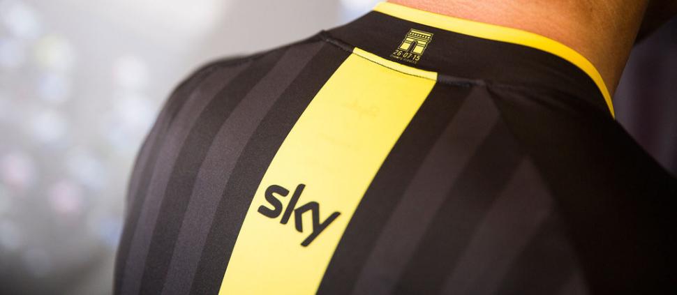 team sky clothing